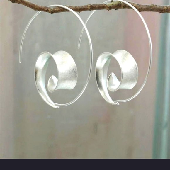 None Jewelry - Silver Swirl Earrings